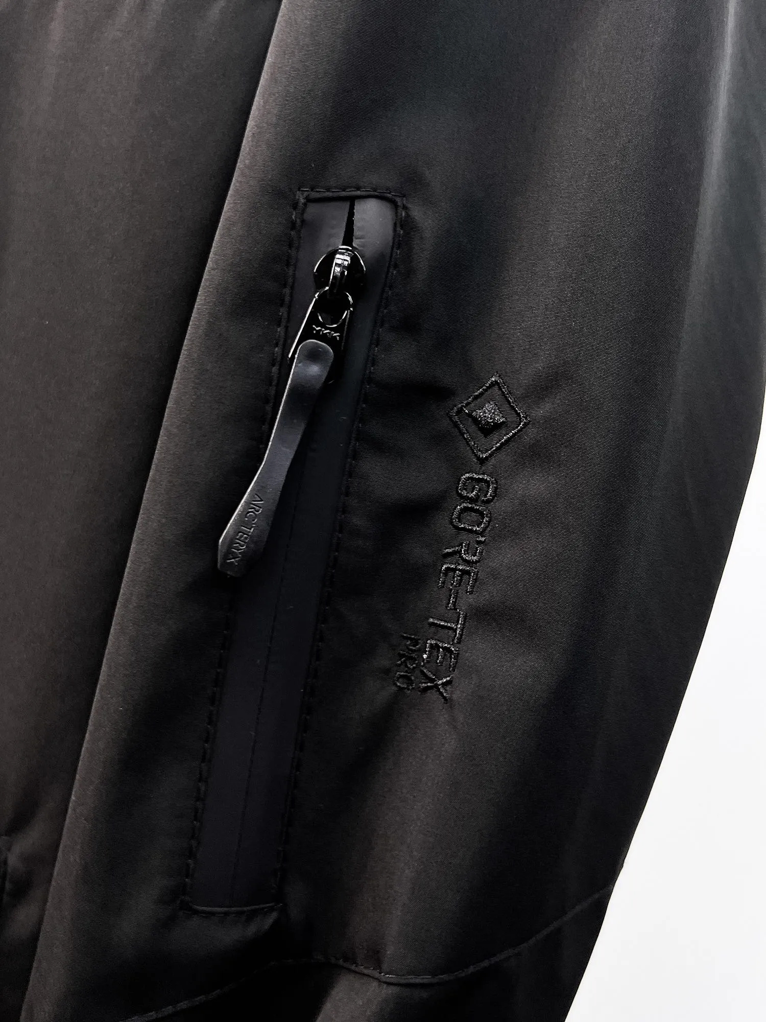 Same Style， ， 2026 New Arrival ， Original Premium Breathable ， ， ， Quality。 ， Sizes：M～3XL，